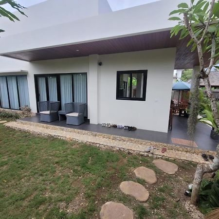 Villa Niang Ando Лабуан-Баджо Екстер'єр фото